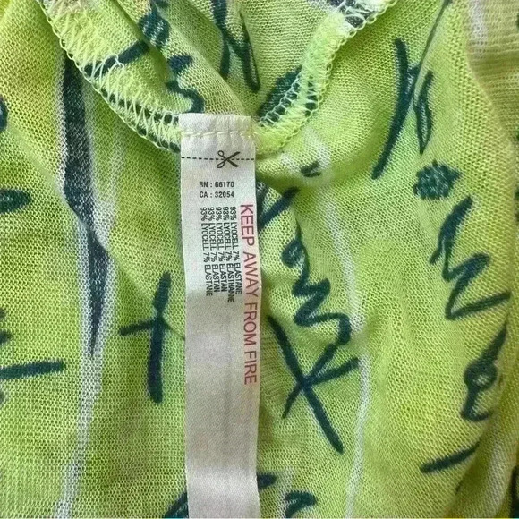 FREE PEOPLE MOVEMENT LOGO PRINT LONG SLEEVE SHIRT MEDIUM GREEN NWOT SHEER - Picture 11 of 11